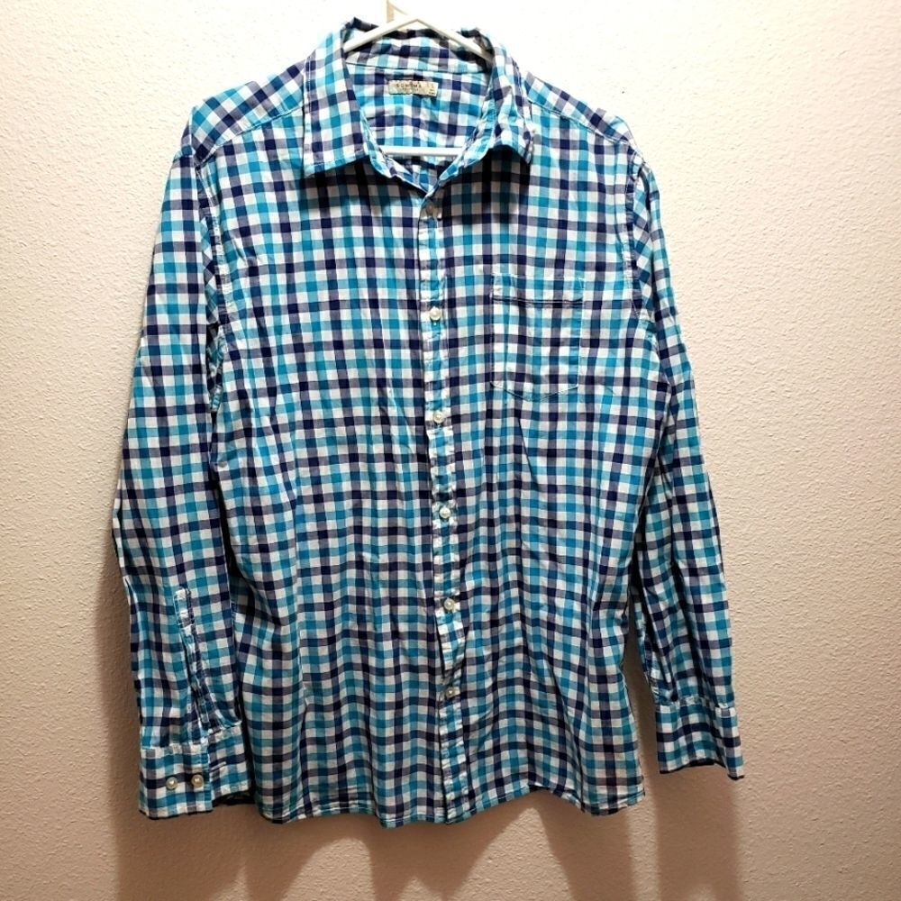 Sonoma plaid shirt. L